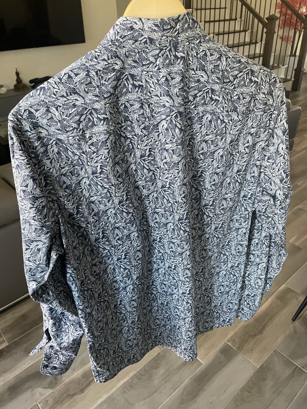 Marc Anthony Blue and white floral button up shirt Size US S / EU 44-46 / 1 - 2 Thumbnail
