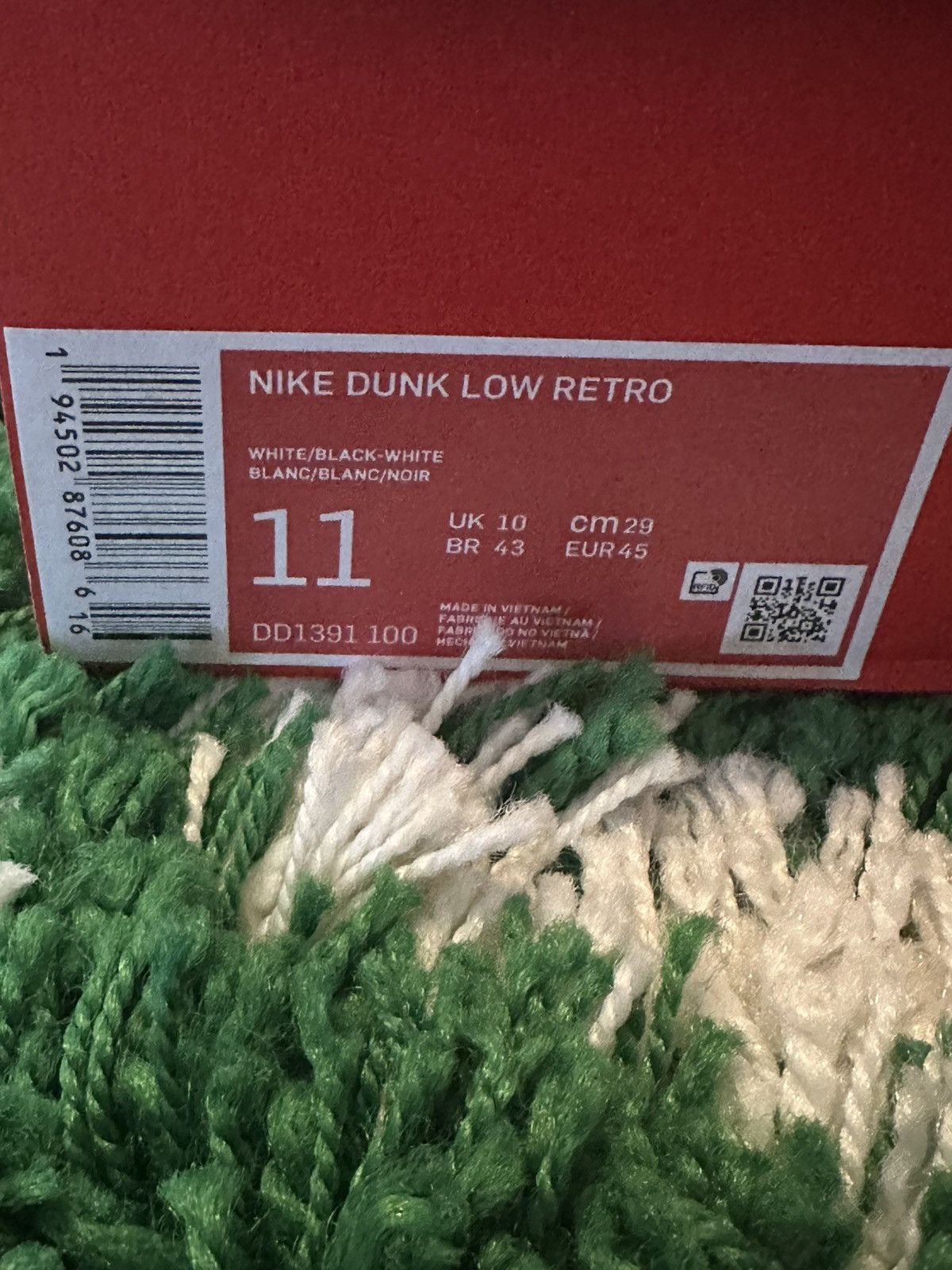 Nike Nike Dunk Low Panda Sneakers 11 Size US 11 / EU 44 - 8 Thumbnail