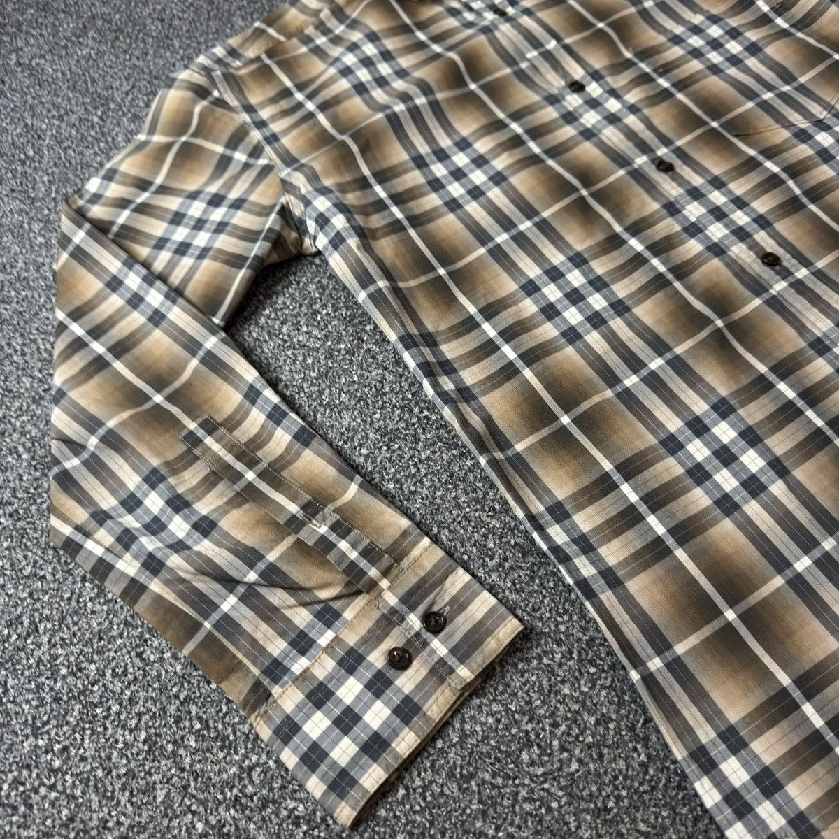 Burberry Vintage Burberry Shefford check long-sleeve shirt Size US M / EU 48-50 / 2 - 3 Thumbnail