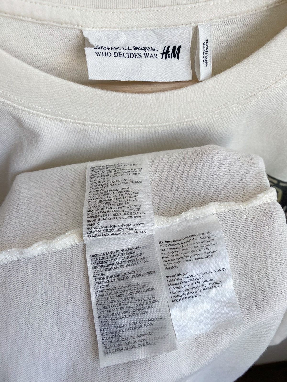 H&M × Jean-Michel Basquiat × Who Decides War WHO DECIDES WAR x BASQUIAT x H&M RELAXED FIT COTTON T-SHIRT Size US XL / EU 56 / 4 - 17 Thumbnail