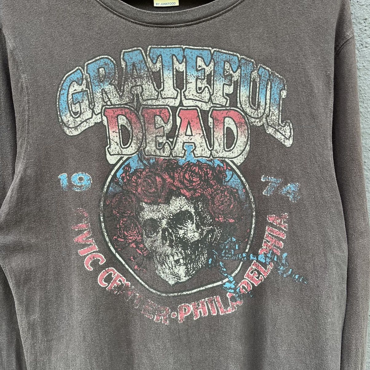 Grateful Dead Thrashed Faded Grateful Dead Long Sleeve Band Tee Size US M / EU 48-50 / 2 - 2 Thumbnail