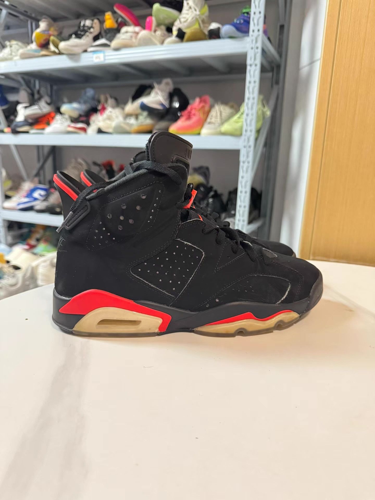 Nike Air Jordan 6 Retro style, Q10 Size US 10 / EU 43 - 1 Thumbnail