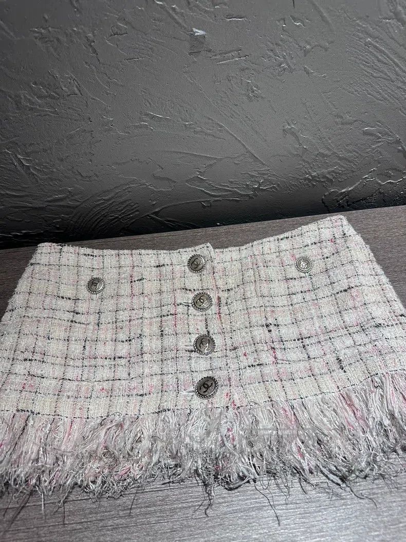 Chanel Chanel Skirt Size 42" / US 20 - 1 Thumbnail