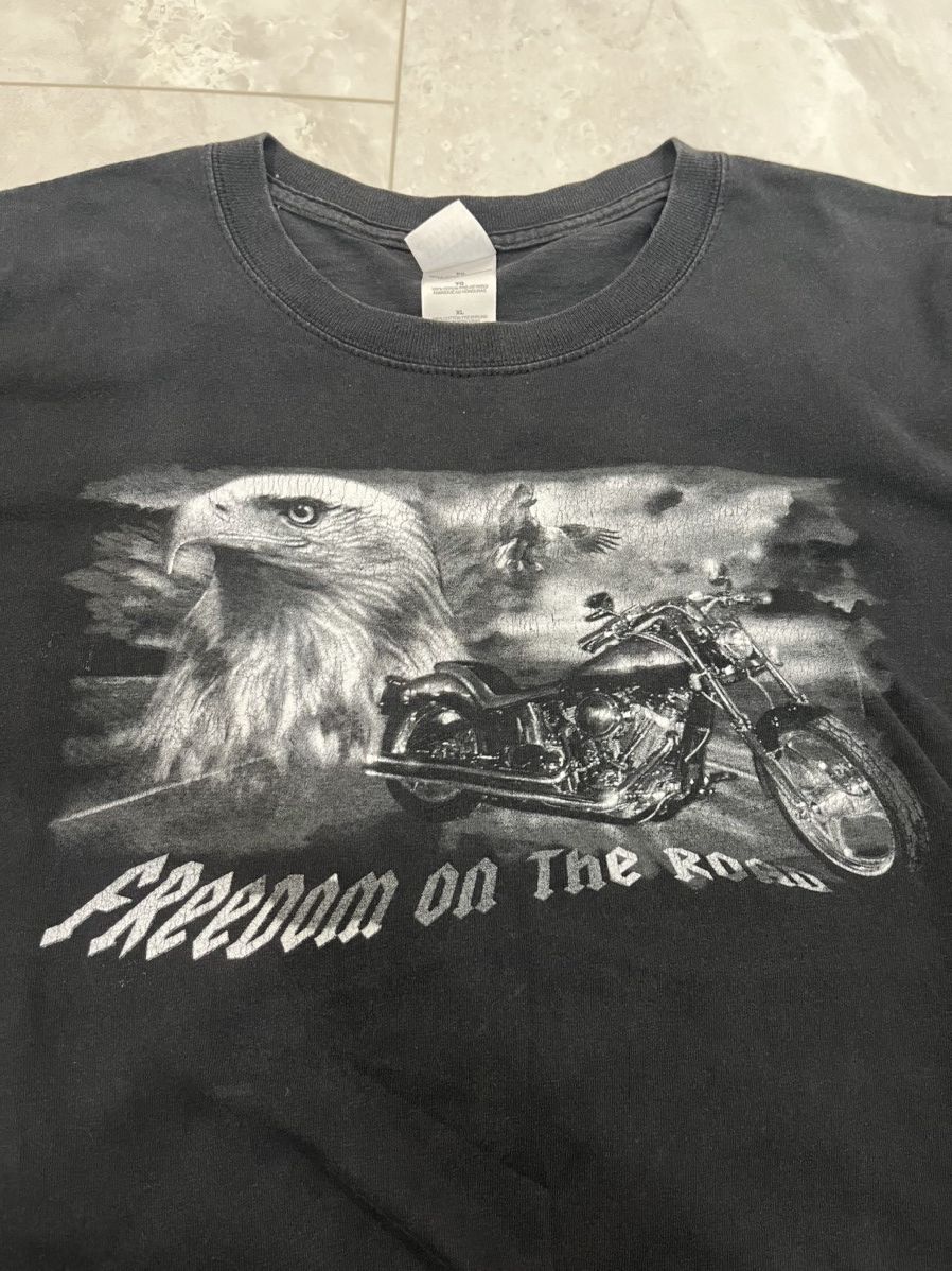 Gildan × Harley Davidson × Vintage Vintage Freedom on the Road Biker Tee Size US XL / EU 56 / 4 - 2 Thumbnail