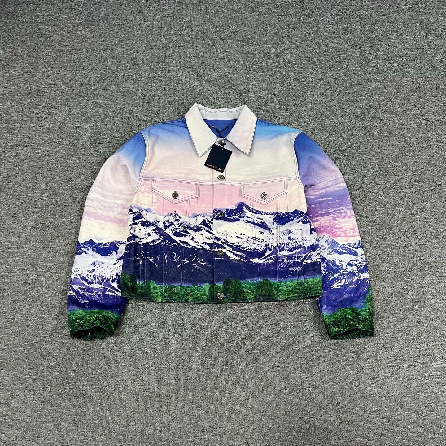 Louis Vuitton Louis Vuitton Snow Mountain Print Denim Jacket Size US L / EU 52-54 / 3 - 1 Thumbnail