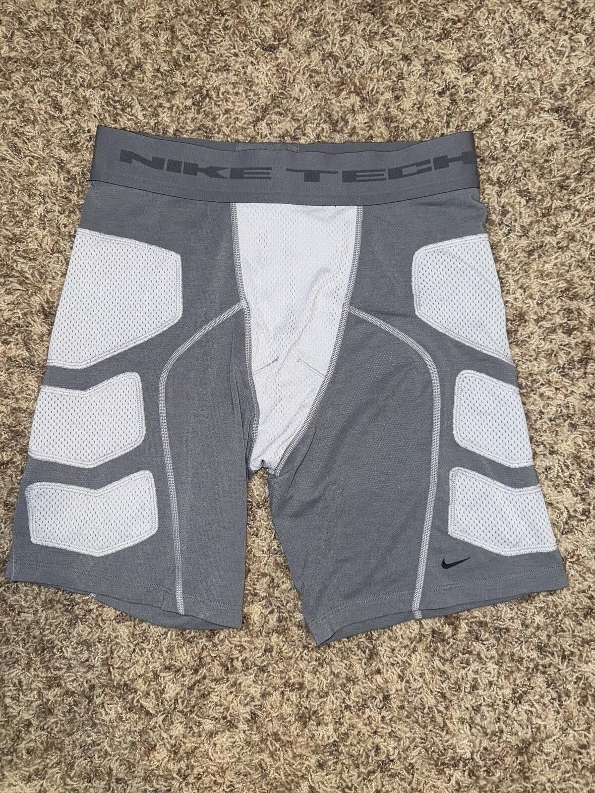 Nike Nike Tech Men's Dri-FIT Base Layer Short Sample Size US 32 / EU 48 - 1 Thumbnail