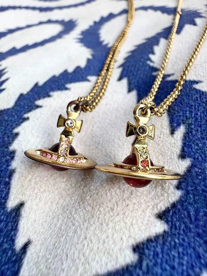 Vivienne Westwood Vivienne Westwood Red Saturn Planet Small Orb Necklace Size ONE SIZE - 2 Thumbnail