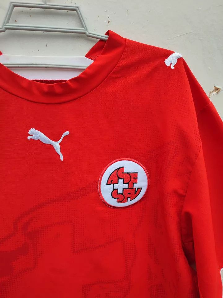 Puma Switzerland National Football Team 2006/08 Home FOOTBALL Size US L / EU 52-54 / 3 - 6 Thumbnail