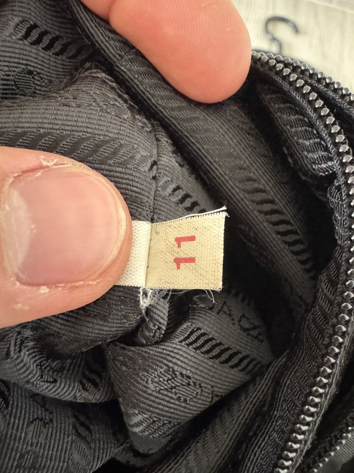 Prada Prada Nylon Black Messenger Crossbody Bag Size ONE SIZE - 16 Thumbnail