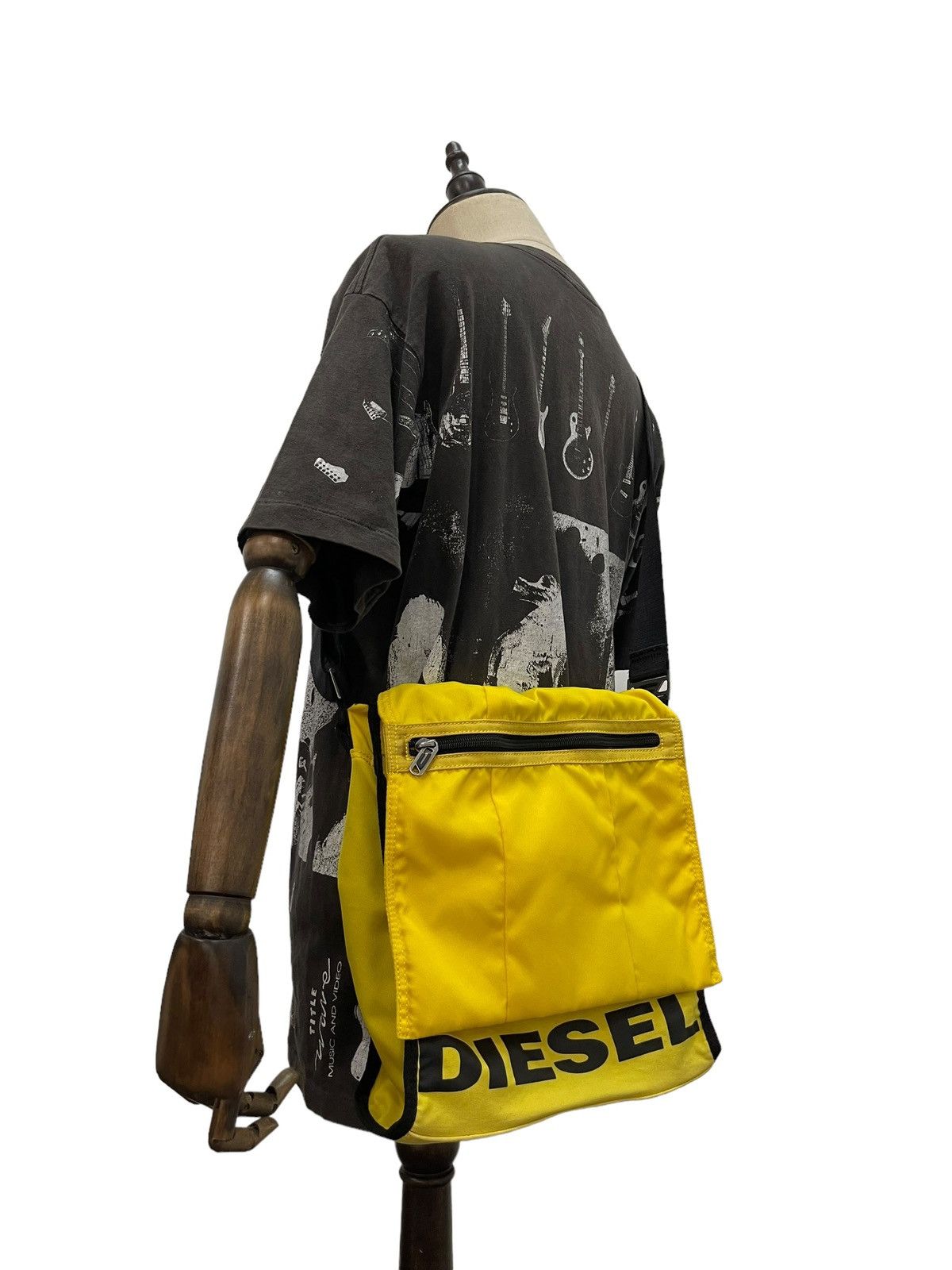 Messenger Diesel Spell Out Sling Bag 1 in Yellow, Men's