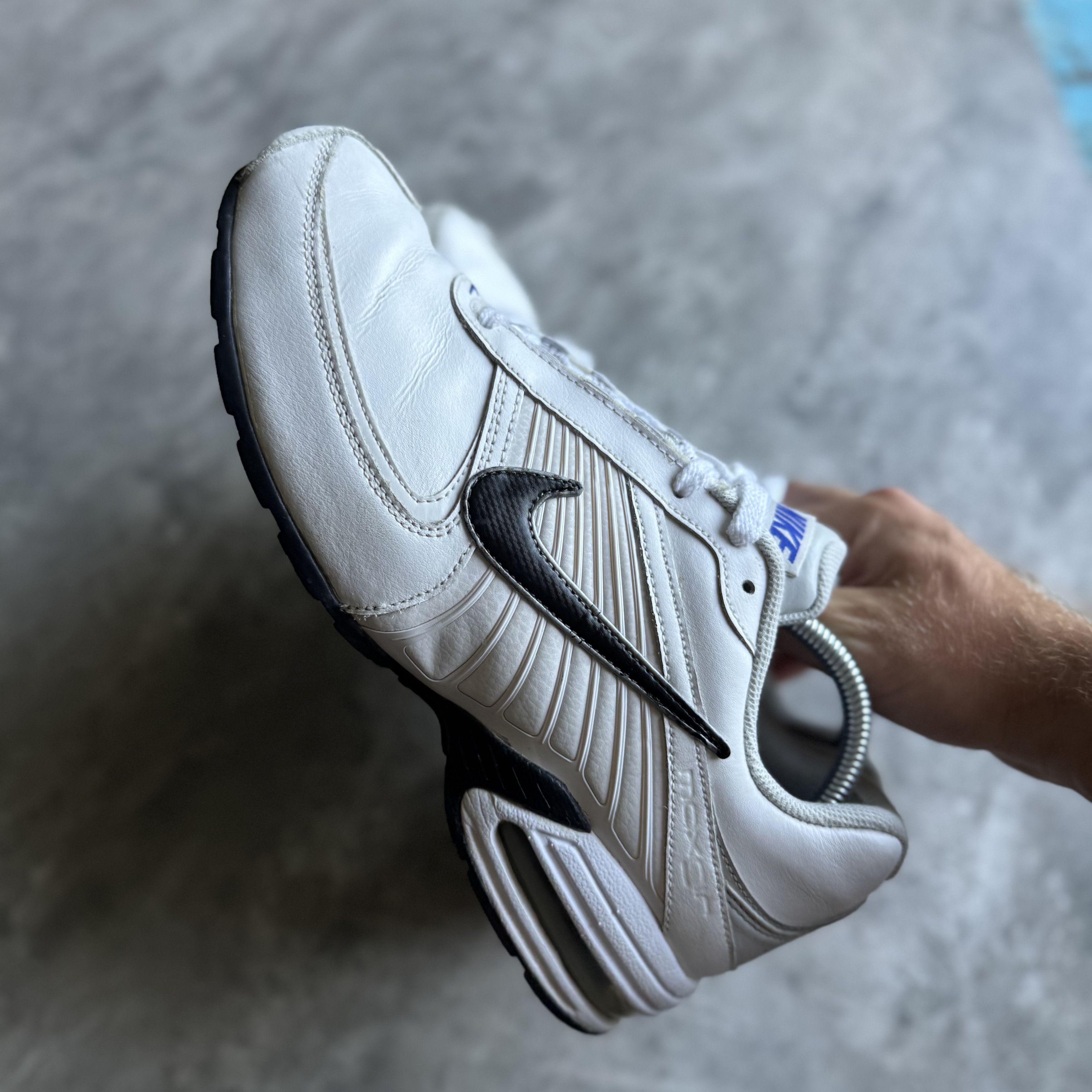 Nike Nike Air Max Torch 5 Size US 9.5 / EU 42-43 - 3 Thumbnail