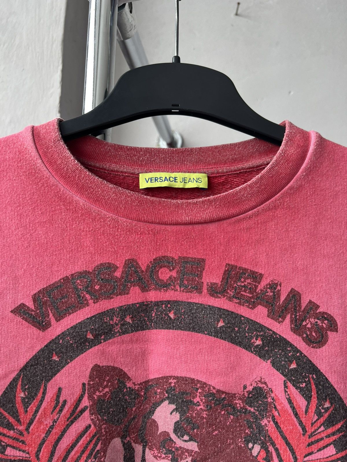 Versace Jeans Couture Versace Jeans MENS PINK BIG LOGO FADED SWEATSHIRT SIZE M Size US M / EU 48-50 / 2 - 9 Thumbnail