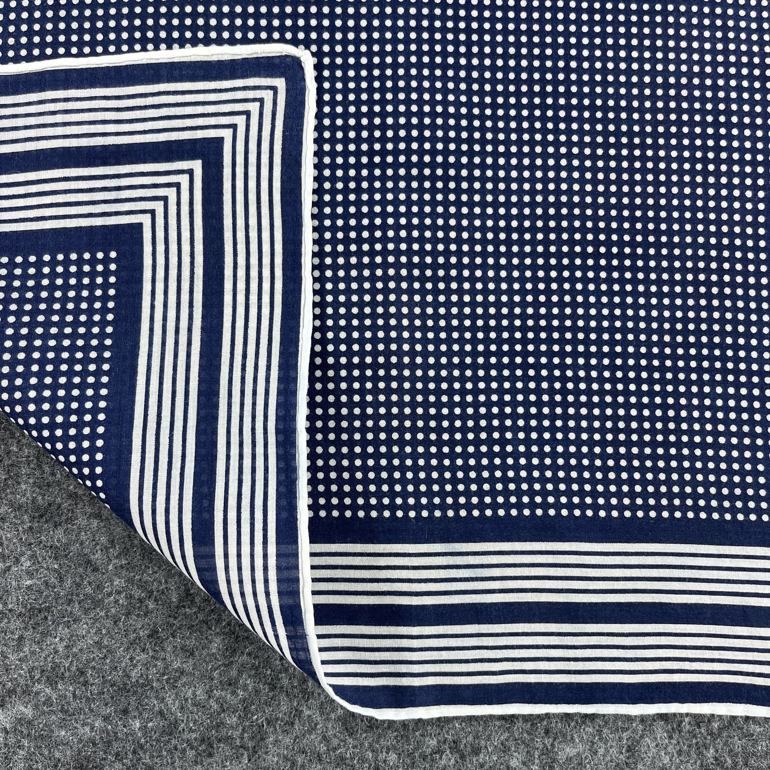 Vintage × Yves Saint Laurent Yves Saint Laurent Handkerchief / Bandana / Neckerchief B008 Size ONE SIZE - 9 Thumbnail