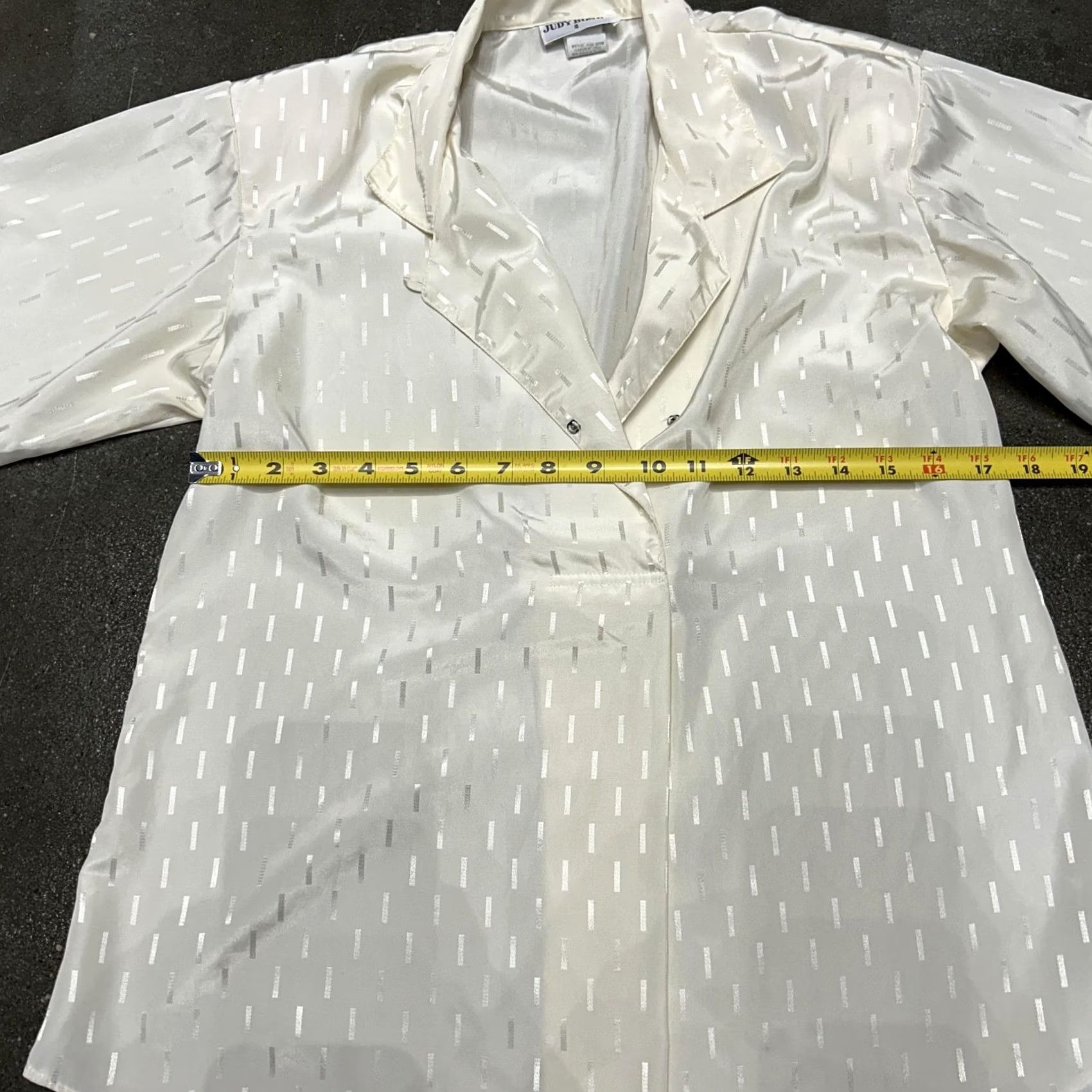 Vintage VINTAGE Judy Bond Blouse Womens 8 White Stripe Satin Collared Long Sleeve 80s Size M / US 6-8 / IT 42-44 - 5 Thumbnail