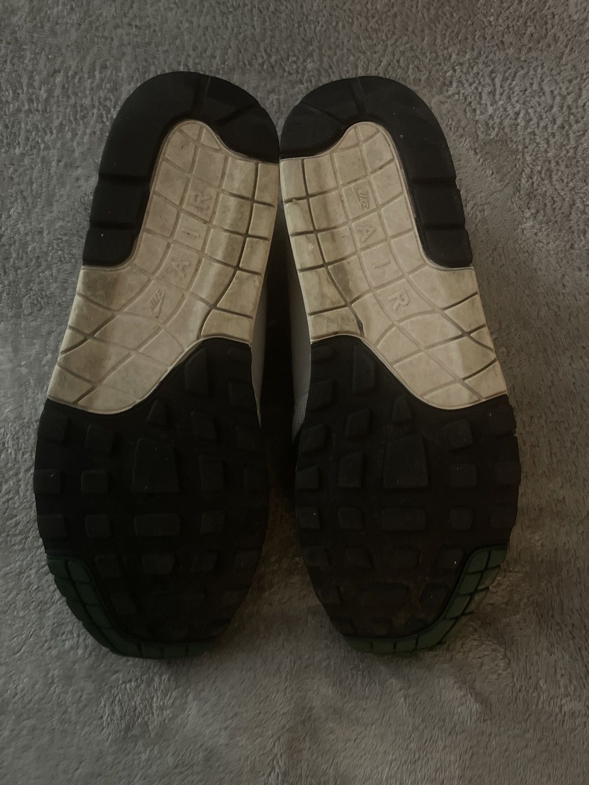 Nike Air Max 1 Evergreen Size US 11.5 / EU 44-45 - 6 Thumbnail