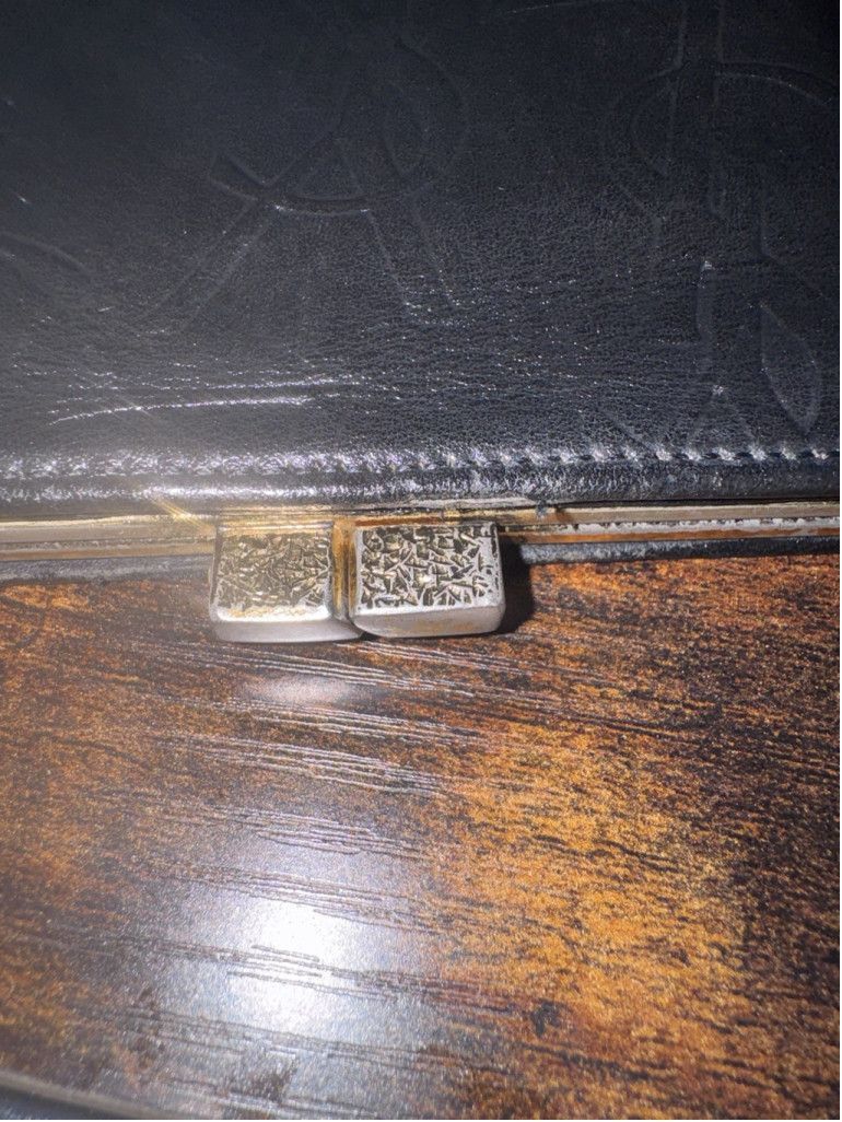 Saint Laurent Paris Yves Saint Laurent Embossed Leather Bifold Wallet Size ONE SIZE - 6 Thumbnail