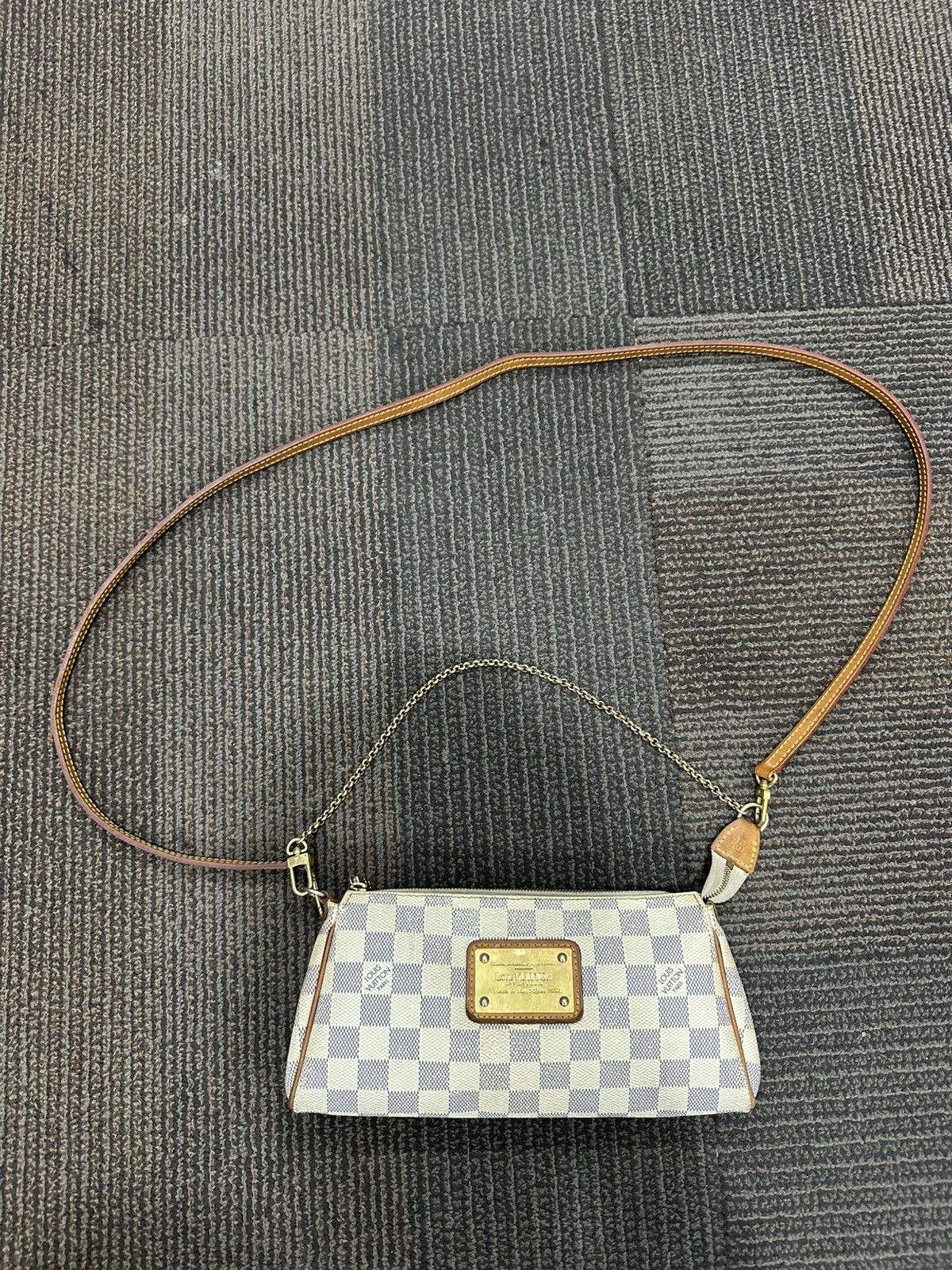 Louis Vuitton Louis vuitton eva azur clutch wallets on chain micro Bag Size ONE SIZE - 1 Thumbnail