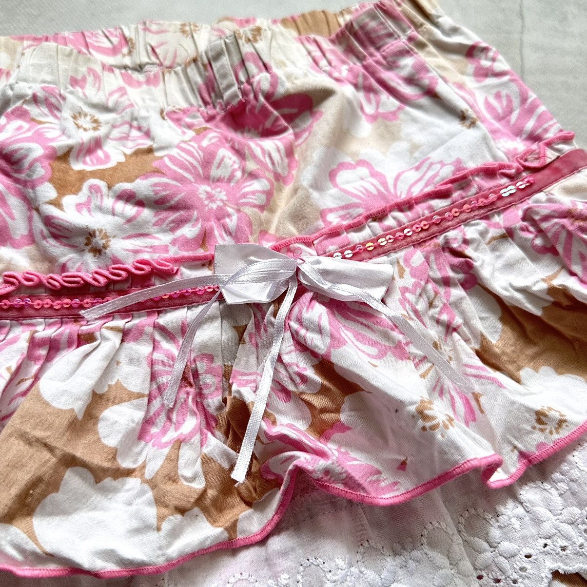 Cop Copine × Ed Hardy × Miss Sixty Sexy Floral Ruffle Skirt Y2K Vintage Cute Bow Lace Trim Size 24" / US 00 / IT 34 - 4 Thumbnail