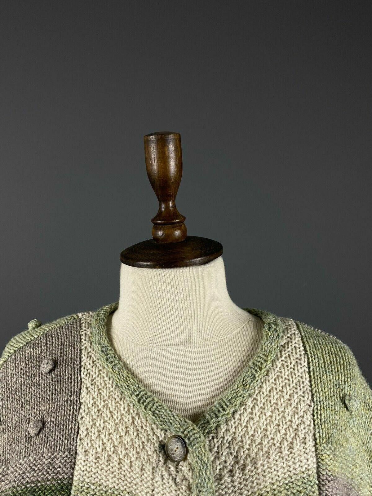 GIESSWEIN Giesswein Green Floral Pure Wool Cardigan Size D44 / US14 Size US M / EU 48-50 / 2 - 4 Thumbnail
