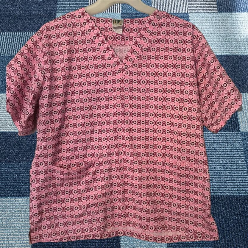 Pinko UA Scrubs Shirt Womens Pink Geometric Squares Circles Scrub Top Sz M Medium Patterned Pink Womens M Size M / US 6-8 / IT 42-44 - 1 Thumbnail