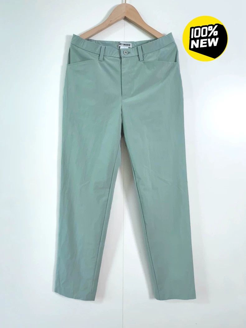 Issey Miyake issey miyake size:m Straight-leg quick-drying pants 2505-N Size 31" - 1 Thumbnail