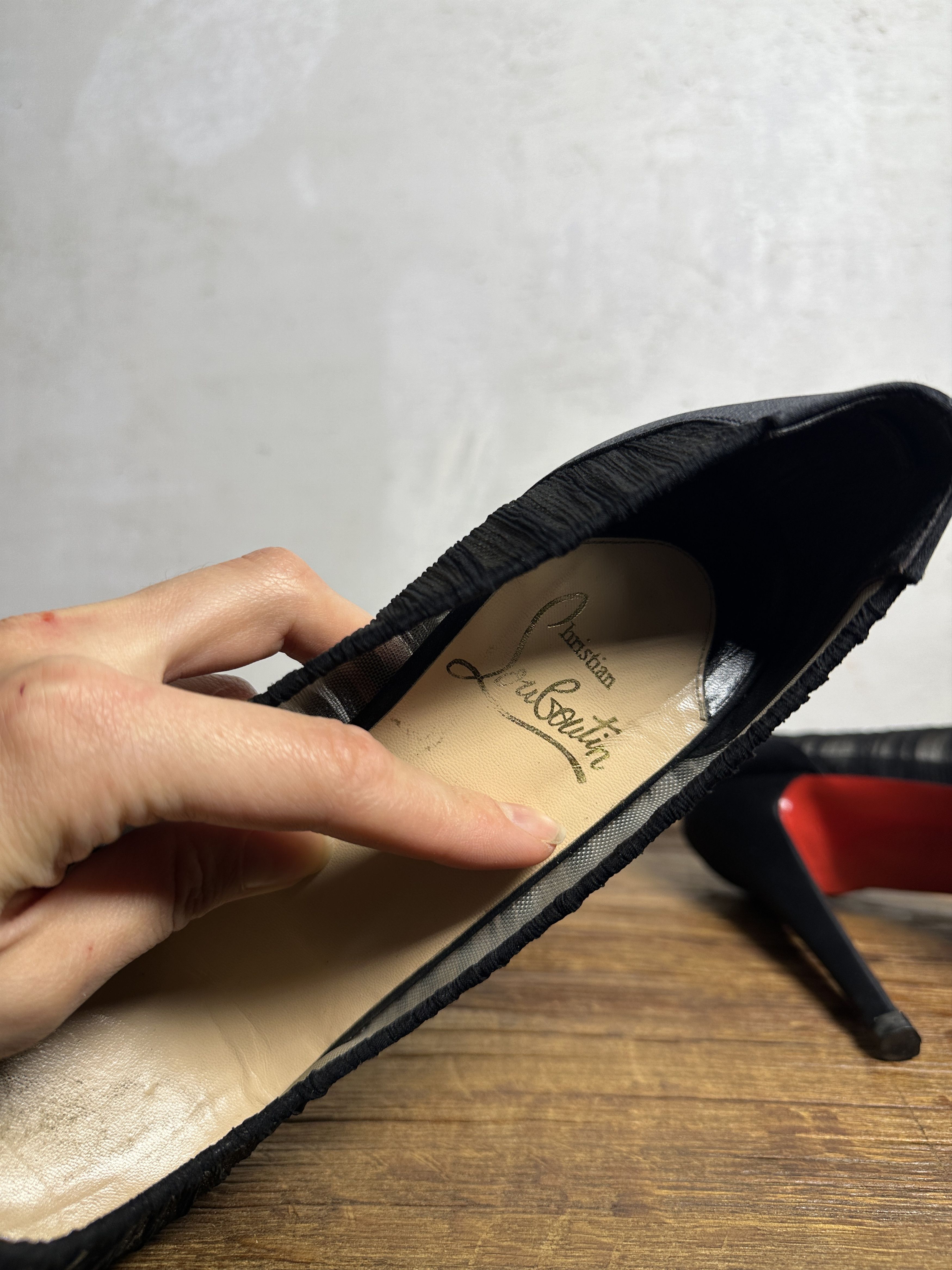 Christian Louboutin Christian Louboutin Crepe Satin Ambrosina Peep Toe Pumps Size US 8.5 / IT 38.5 - 17 Thumbnail