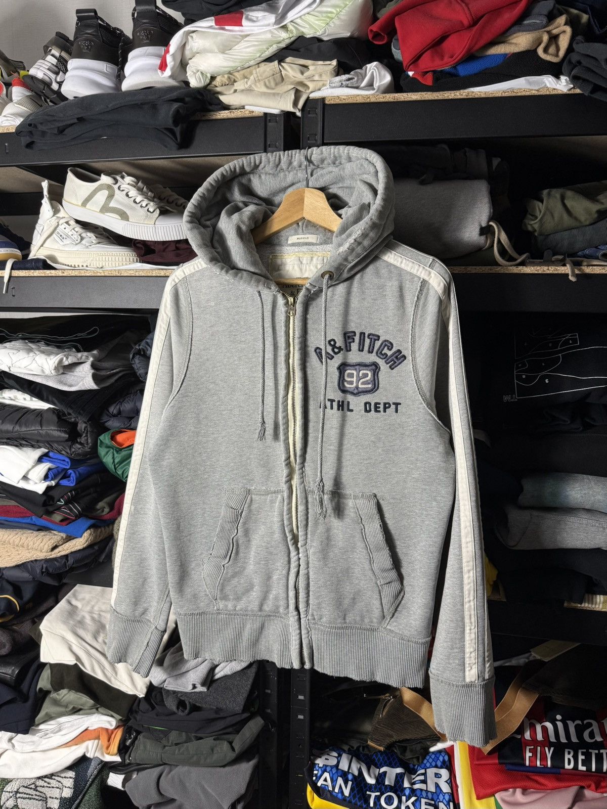 Abercrombie & Fitch Vintage Abercrombie & Fitch Distressed Zip Hoodie Y2K Grey Size US S / EU 44-46 / 1 - 1 Thumbnail