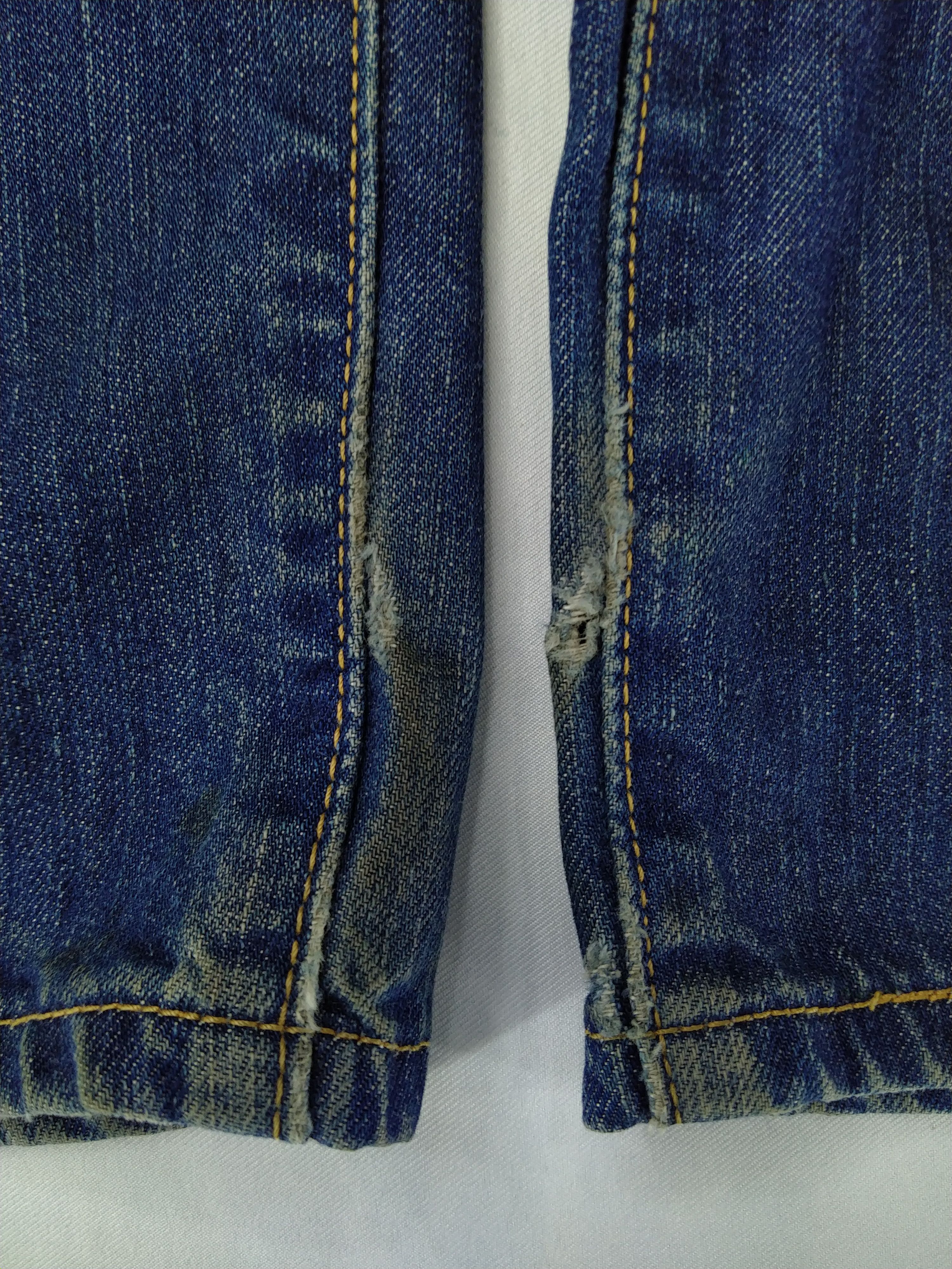Dirty Distressed Vintage Levi's 501 Whisker Denim -JN656