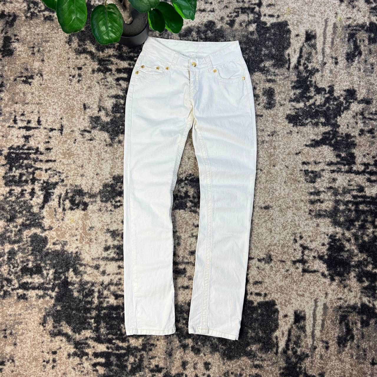 Roberto Cavalli Roberto Cavalli Vintage Y2K Metal Logo Chino Pants Size 26" / US 2 / IT 38 - 2 Thumbnail