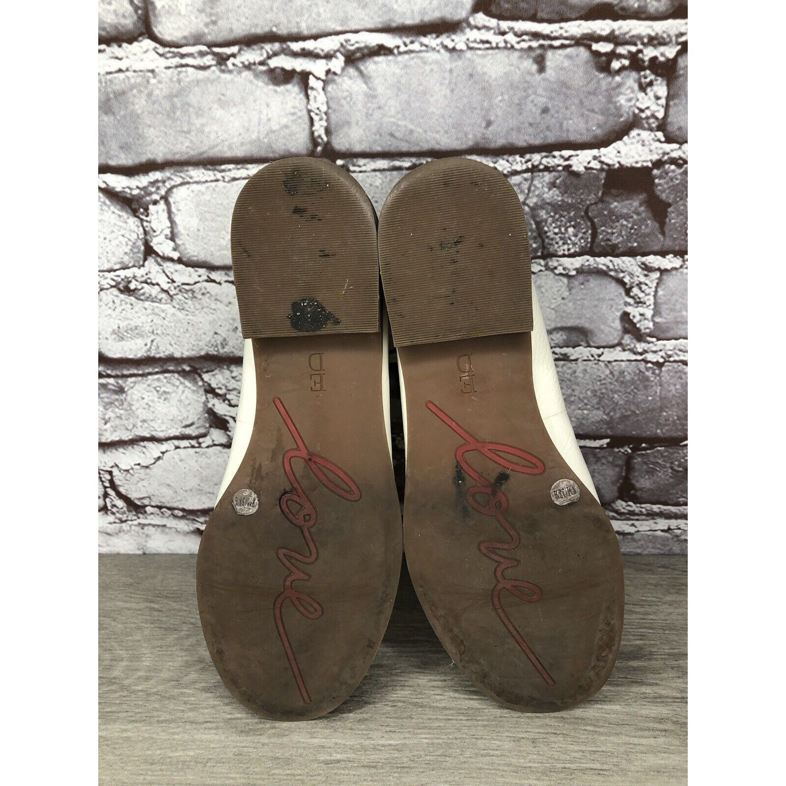 Other Ellen Degeneres ED Laddie White Leather Heart Loafers Shoes Size US 8 / IT 38 - 24 Thumbnail