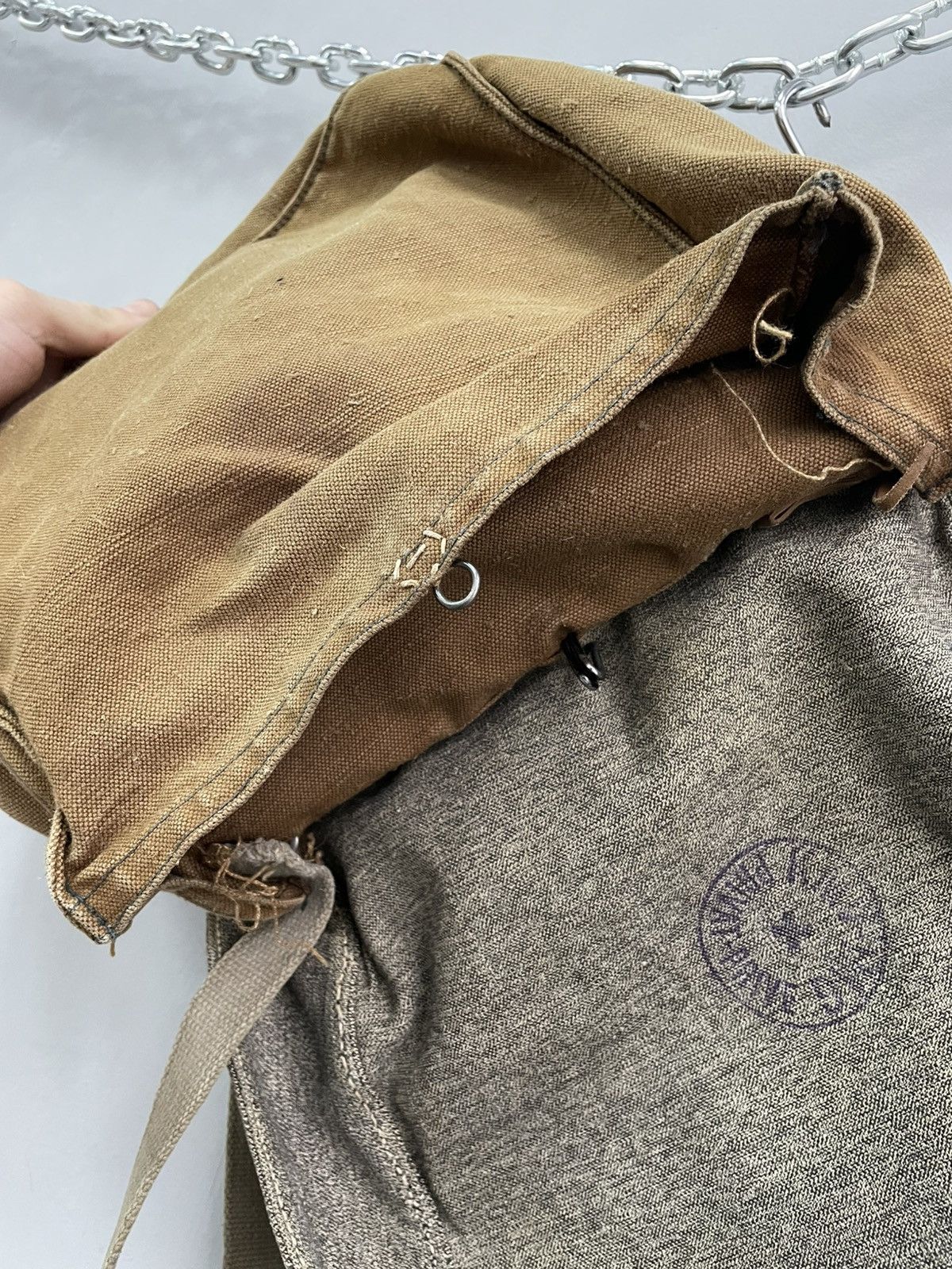 Japanese Brand × Vintage VINTAGE JAPAN 70s SWISS MILITARY MESSENGER BAG HEAVY Size ONE SIZE - 12 Thumbnail