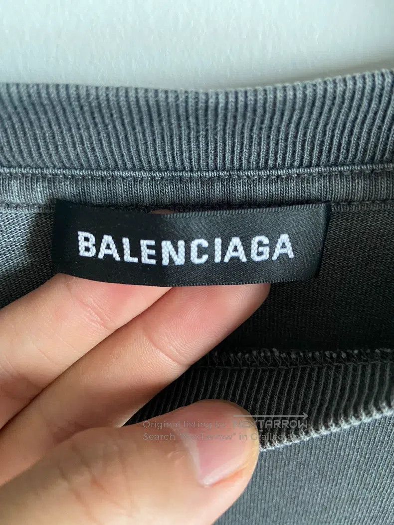 Balenciaga Balenciaga Short-sleeve, Size M Size US M / EU 48-50 / 2 - 2 Thumbnail