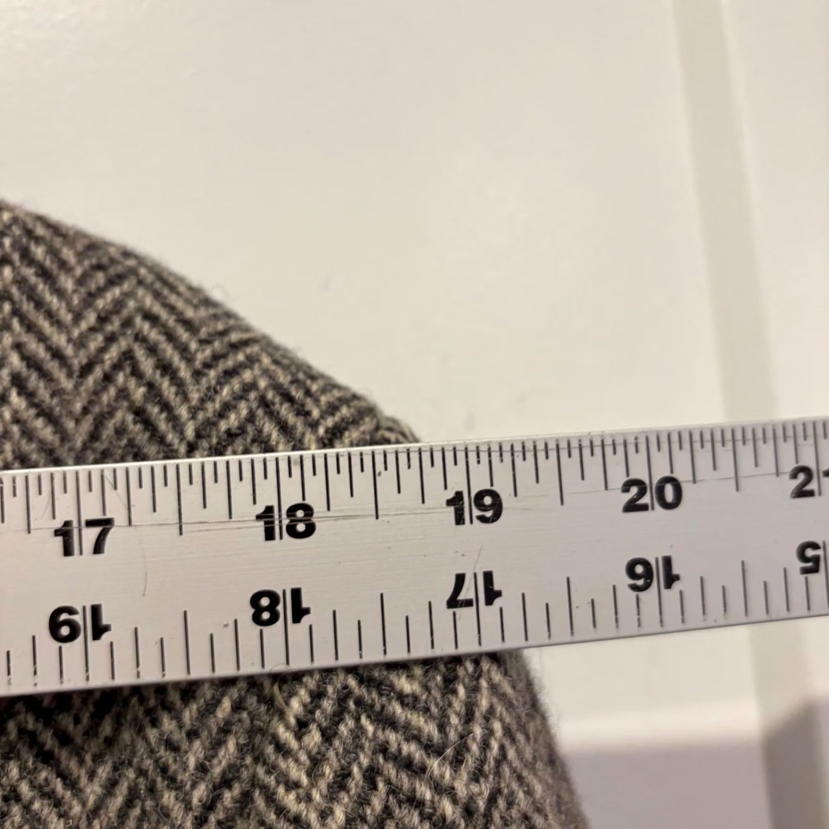 CO VINTAGE Dunn & Co Harris Tweed Blazer Grey Herringbone Wool Sport Coat Jacket 44R Mens Size 44R - 6 Thumbnail