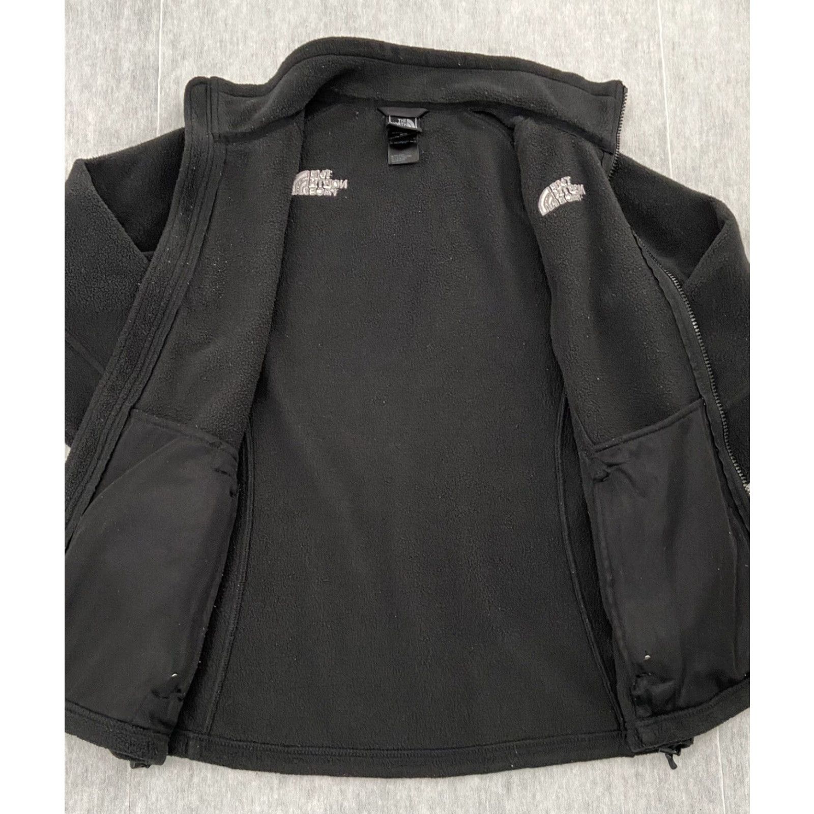 The North Face The North Face Fleece Jacket Womens Medium Black Full Zip Pockets Coat Jacket Casual Travel Outdoor Regula r Women Size M / US 6-8 / IT 42-44 - 2 Thumbnail