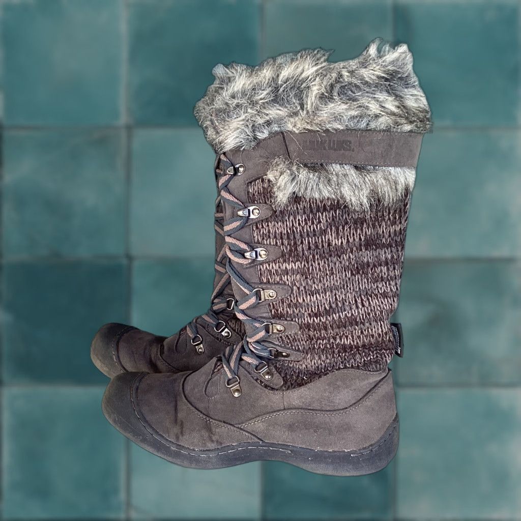 Vintage Muk Luks Gwen Boots Winter Knit Waterproof 10 Women Brown Mid-Calf Lace Up Faux Fur 3M Thinsulate Insulation Flaw Read Size US 10 / IT 40 - 1 Thumbnail