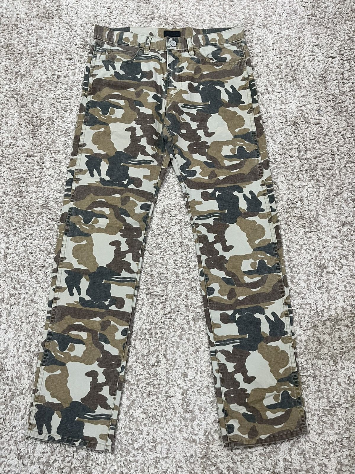 Beams Plus Beams Plus Japan Camo Tapered Jeans Archive Fit Size US 30 / EU 46 - 1 Thumbnail