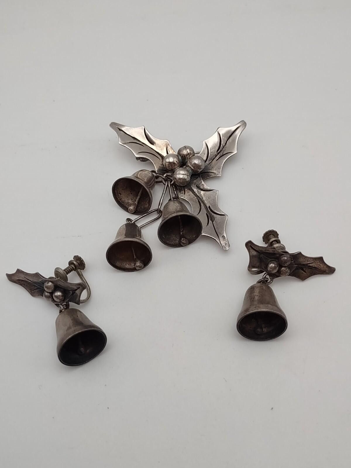 Other Damaso Gallego VTG Taxco 925 Holly Bell Pin Earrings Set Size ONE SIZE - 1 Thumbnail