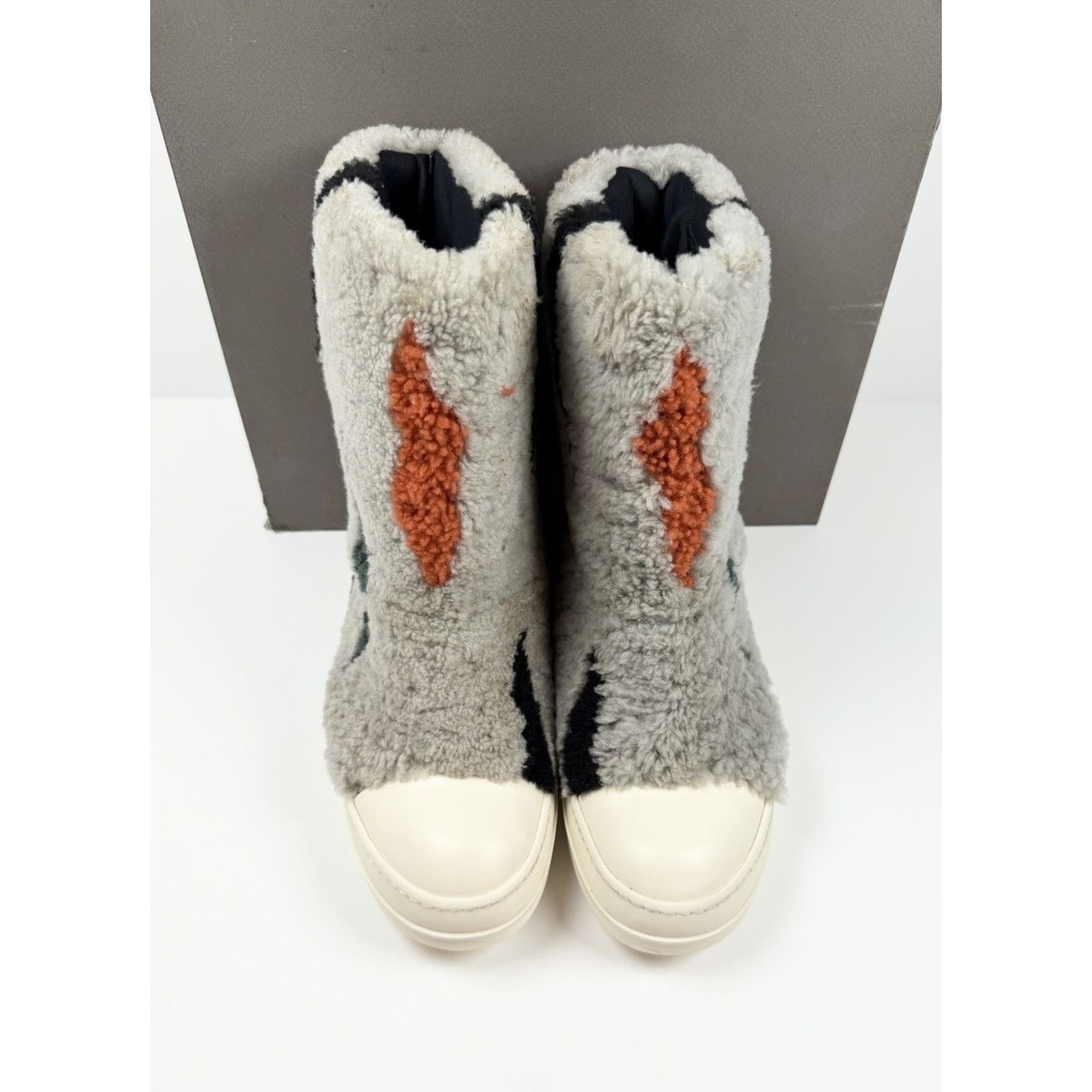 Rick Owens Size 9.5 - Rick Owens Shearling Jumbo Puffer Zebra WORN 1X Size US 9.5 / EU 42-43 - 3 Thumbnail