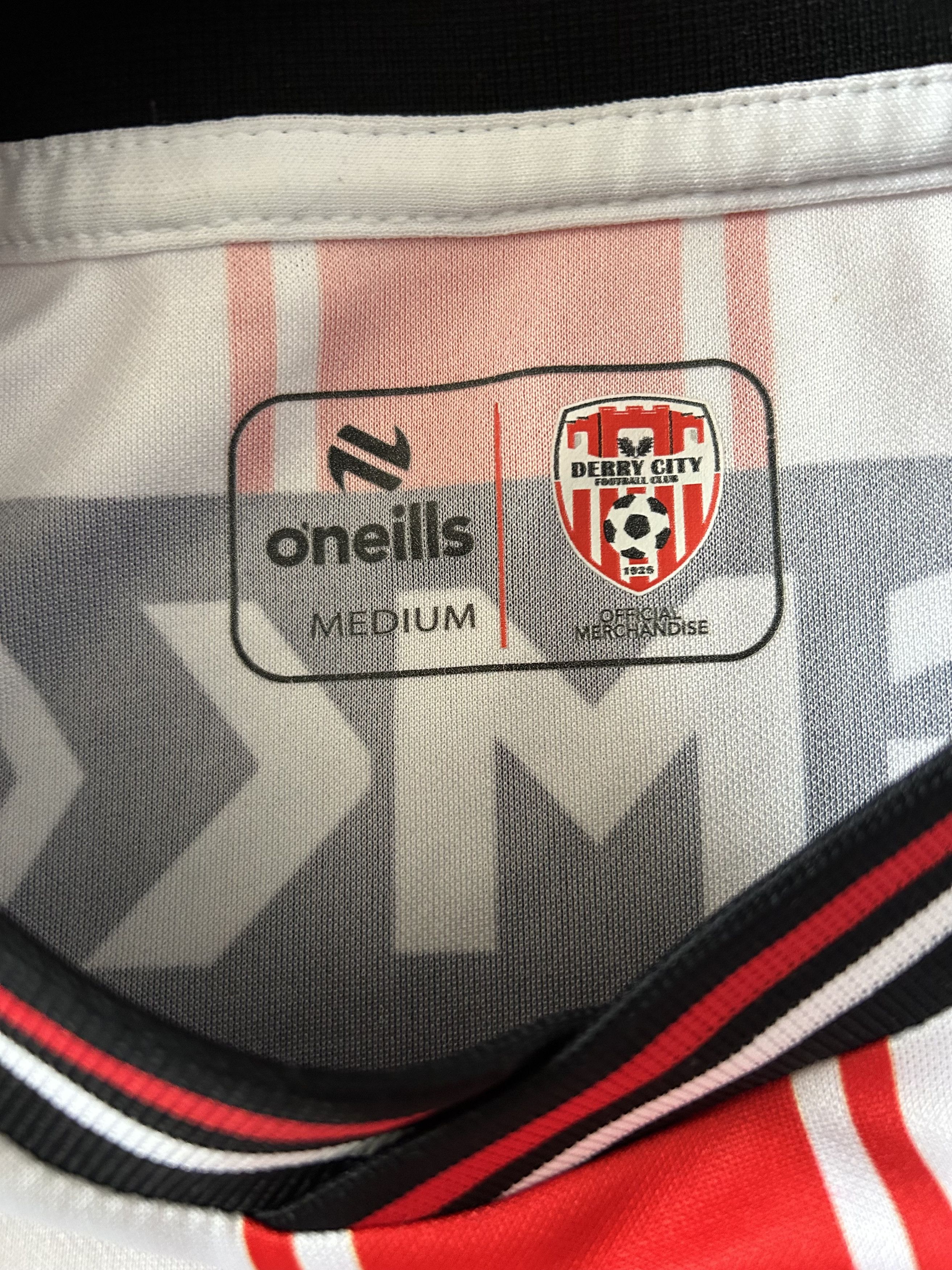 O'Neills DERRY CITY F.C. Ireland - O'Neills - 2024 - M - UNIQUE Size US M / EU 48-50 / 2 - 9 Thumbnail