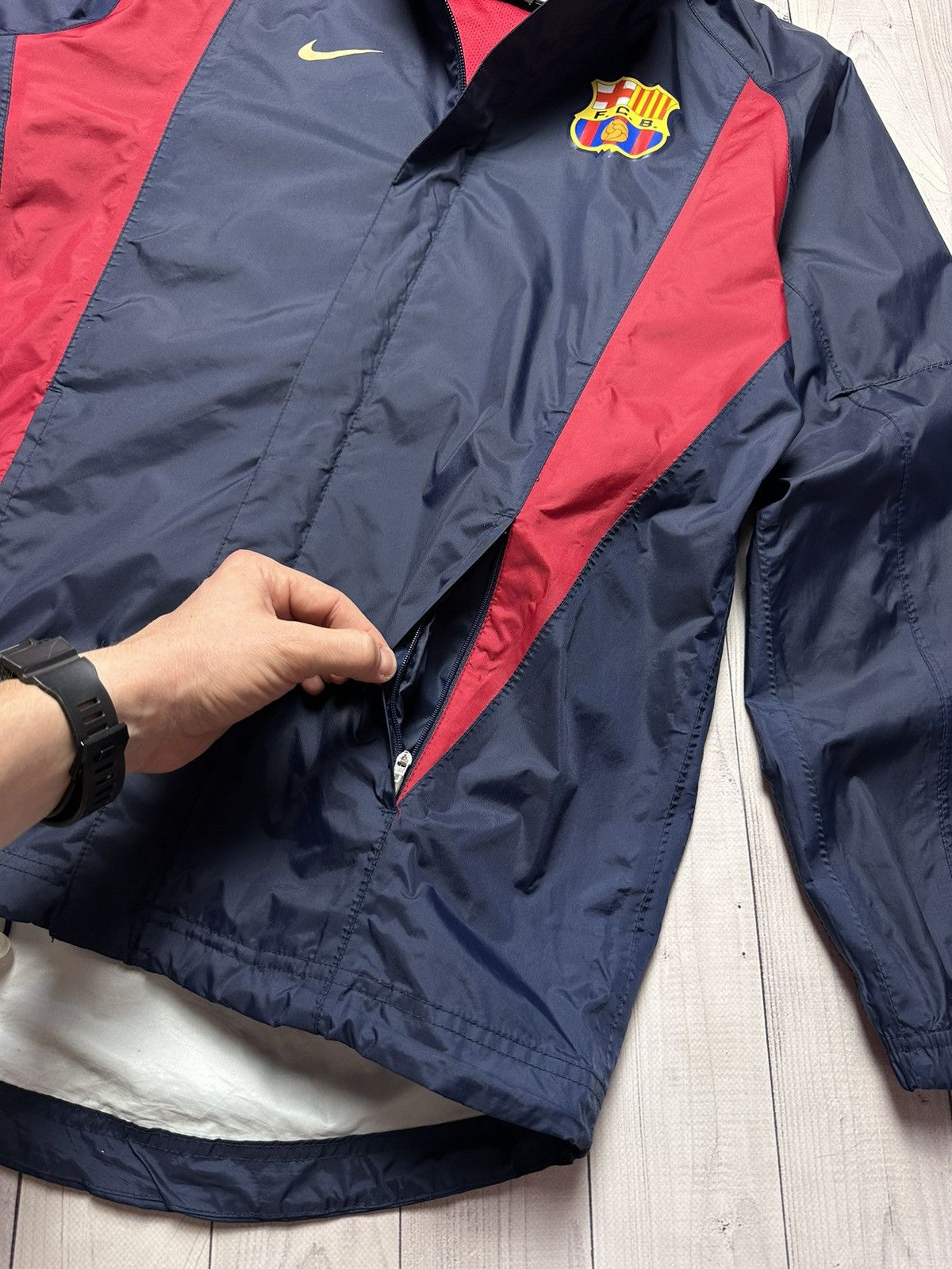Nike × Vintage Vintage Nike Barcelona soccer jacket logo size S Size US S / EU 44-46 / 1 - 3 Thumbnail