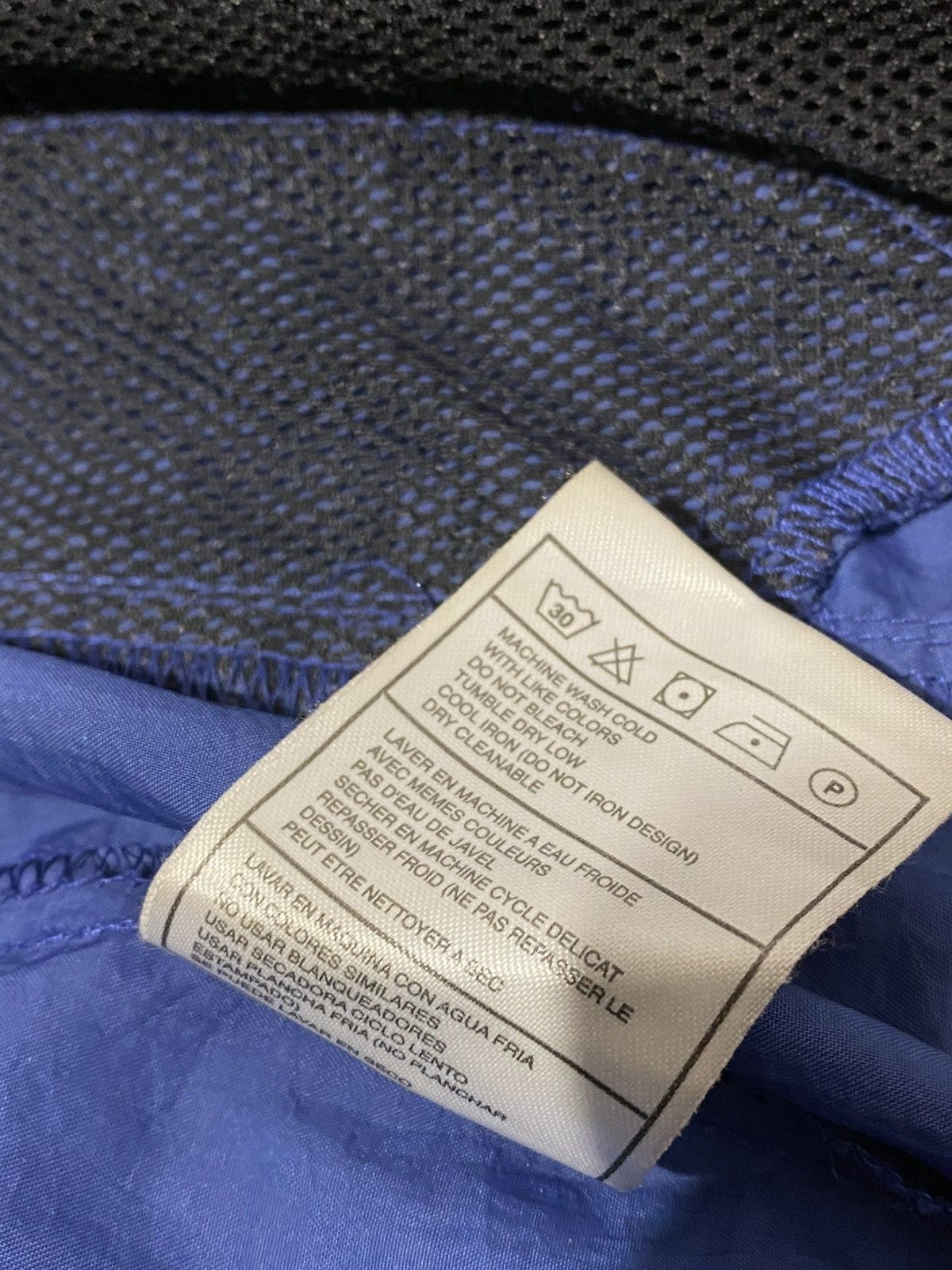 Nike Vintage 90s Light Nike Nylon Jacket Blue Size US M / EU 48-50 / 2 - 15 Thumbnail