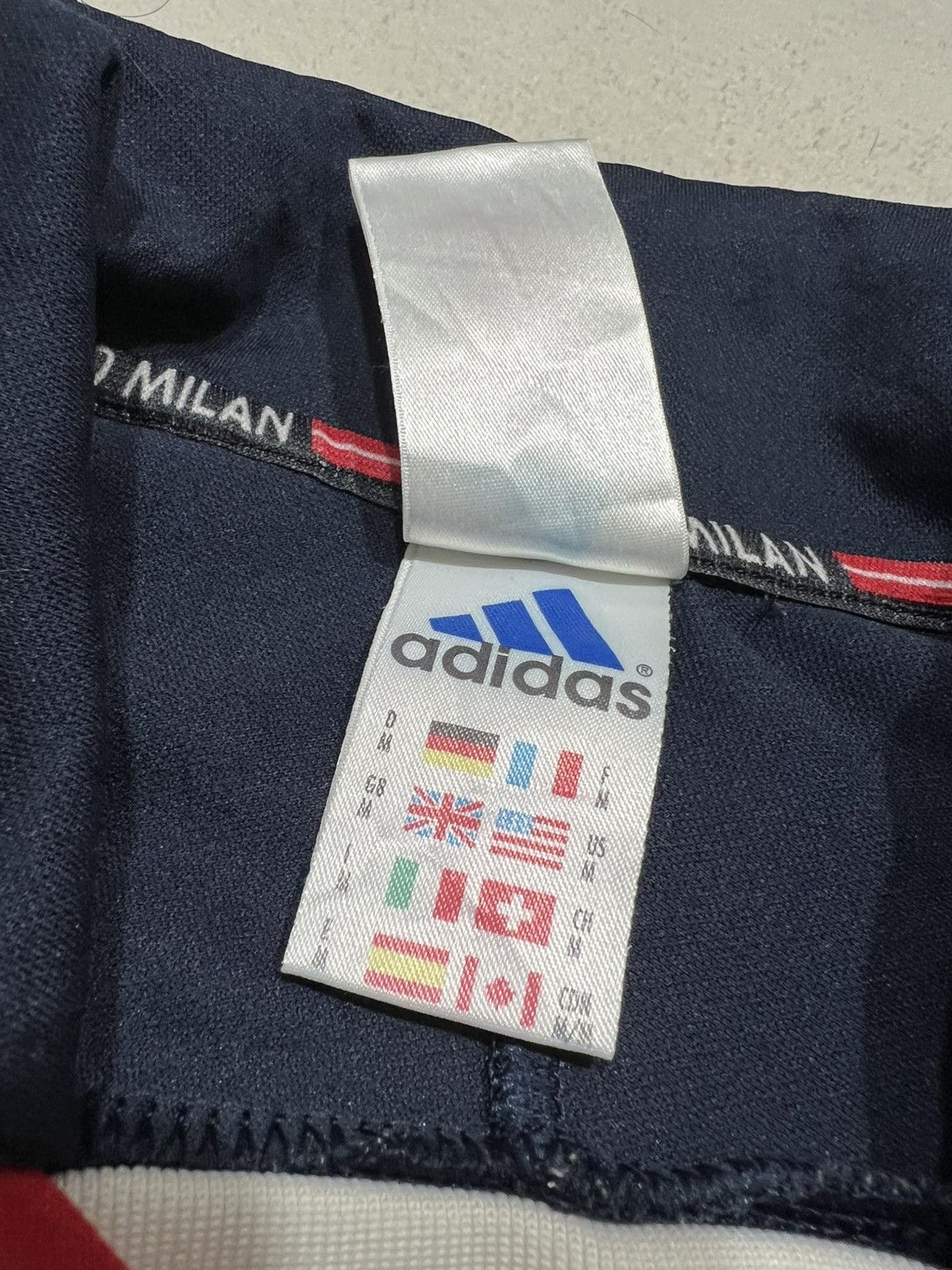 Adidas Ac Milan 1999 Adidas Third Jersey Size US M / EU 48-50 / 2 - 11 Thumbnail