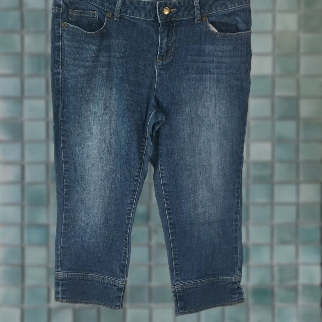 Vintage Simply Vera Vera Wang Jeans Women 12P Blue Denim Capri Straight Leg Cuffed 5-Pocket Stretch Size 34" / US 12 / IT 48 - 1 Thumbnail