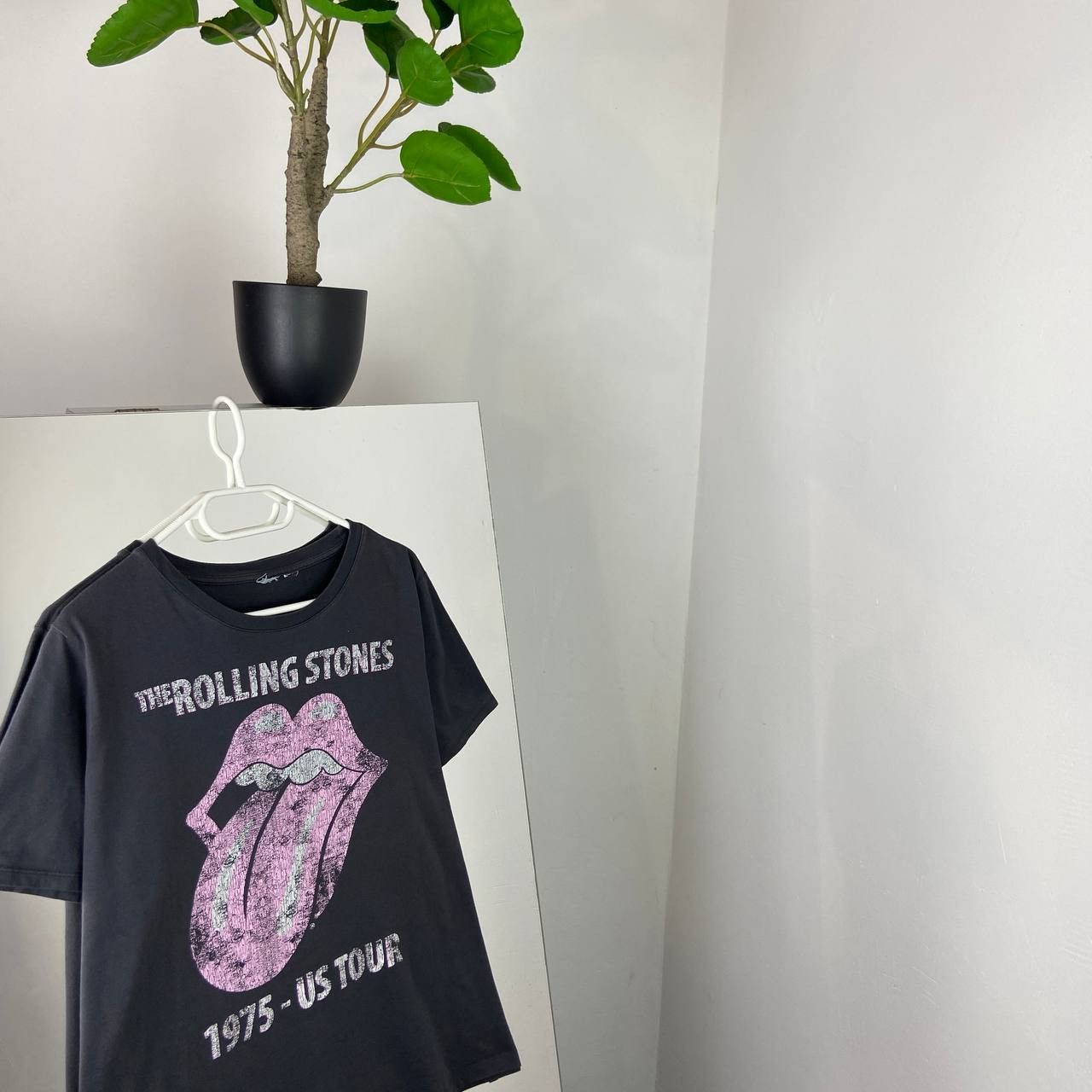 Band Tees The Rolling Stones Vintage Rock Band Tour T-Shirt Size US L / EU 52-54 / 3 - 1 Thumbnail