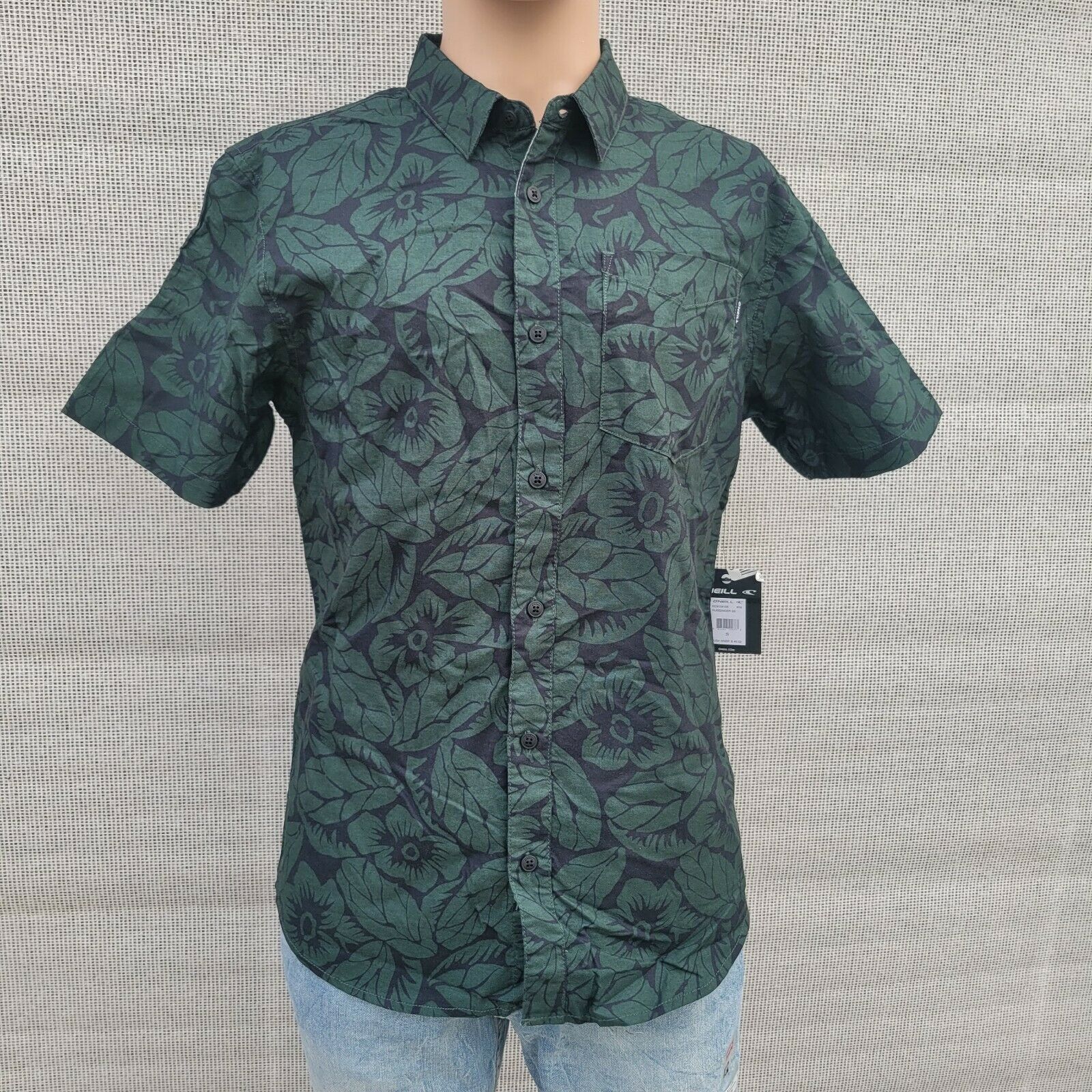 O'Neill Men's O'Neill Forest Green Button-Up Shirt. Size XXL. Size US XXL / EU 58 / 5 - 2 Thumbnail