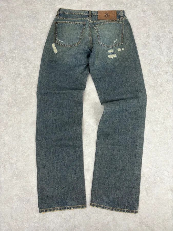 Dolce & Gabbana 2000s Dolce & Gabbana Faded Blue Denim Distressed Jeans Size US 32 / EU 48 - 6 Thumbnail