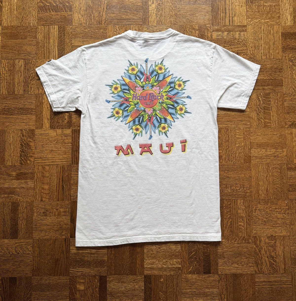 Hard Rock Cafe Vintage Hard Rock Cafe Maui Floral Graphic Tee Size US M / EU 48-50 / 2 - 1 Thumbnail