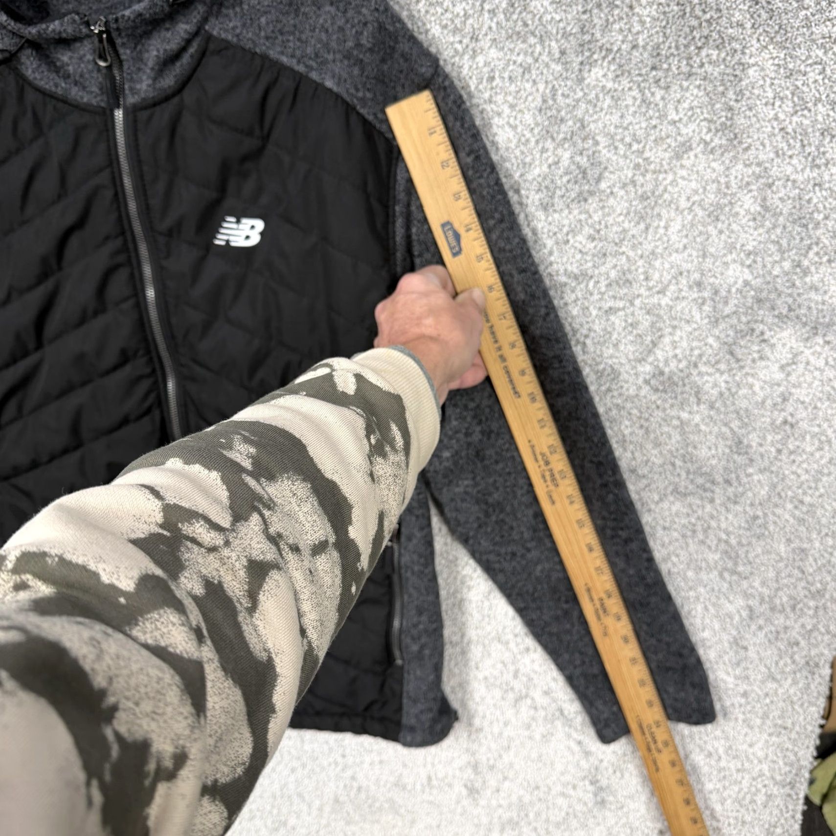 New Balance New Balance Jacket Mens L Gray Black Hooded Fleece Full Zip Quilted Outdoor Size US L / EU 52-54 / 3 - 3 Thumbnail