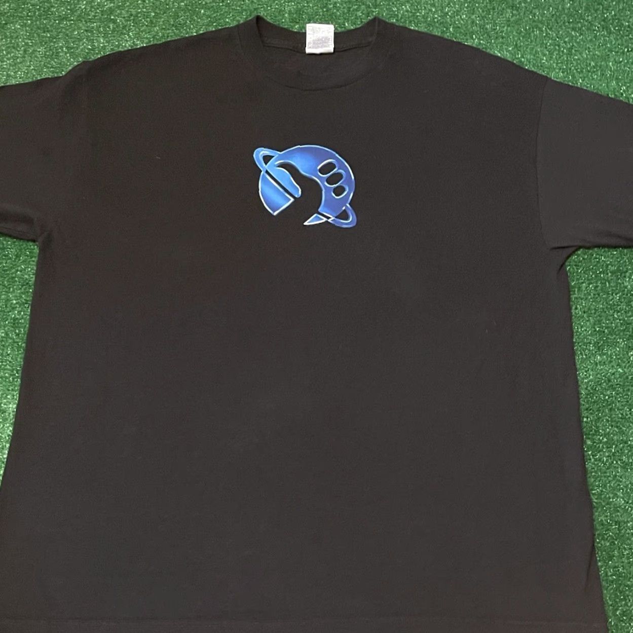 Disney VINTAGE Hitchhiker's Guide To The Galaxy Movie Promo Tee Shirt XL Black Mens T-Shirt 90s Disney Size US XL / EU 56 / 4 - 2 Thumbnail