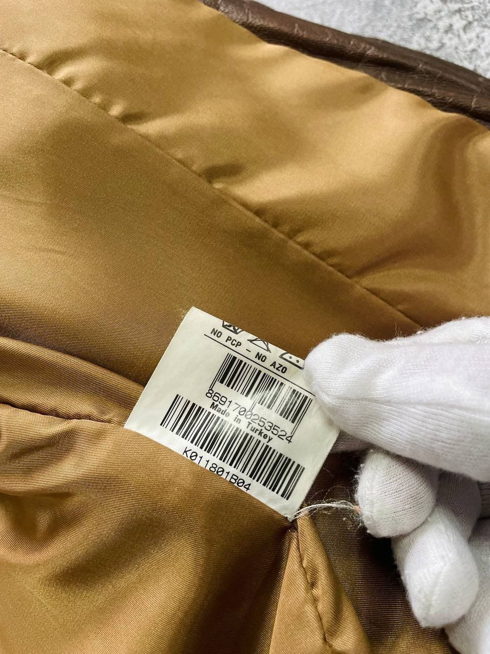 Japanese Brand Vintage KUZU Paris Avant Garde Women's Fur Coat Jacket Size M / US 6-8 / IT 42-44 - 9 Thumbnail